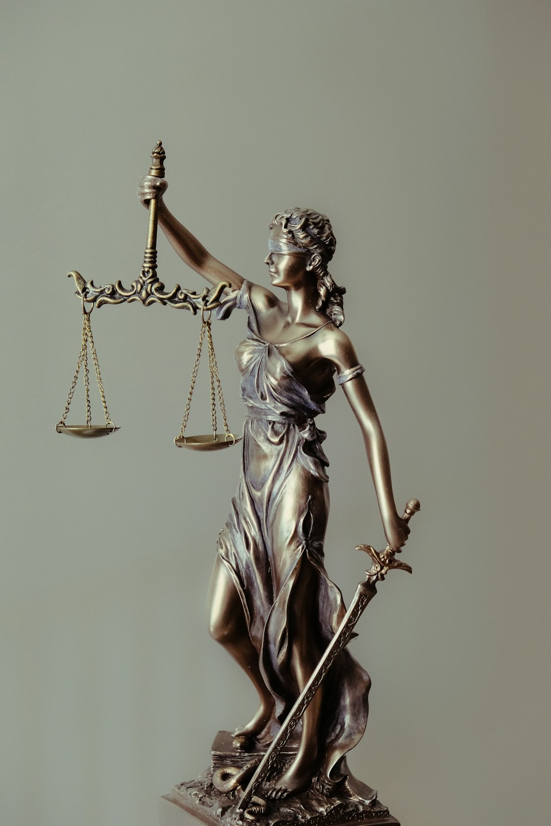 Key Traits of Effective Criminal Attorneys